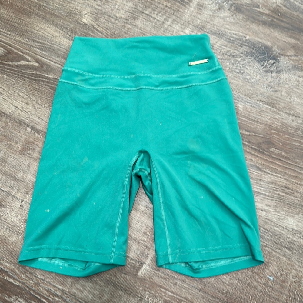 Gymshark Whitney Simmons bike short- Small